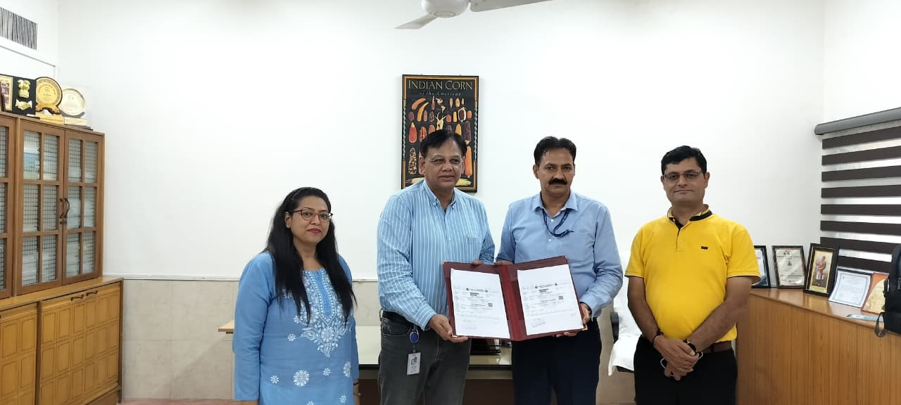 Picture of the MOU signed between Shunya Agritech & ICAR IIMR
